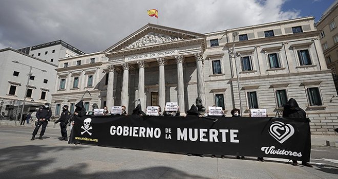 İspanya, ötenazinin yasallaştığı sekizinci ülke oldu