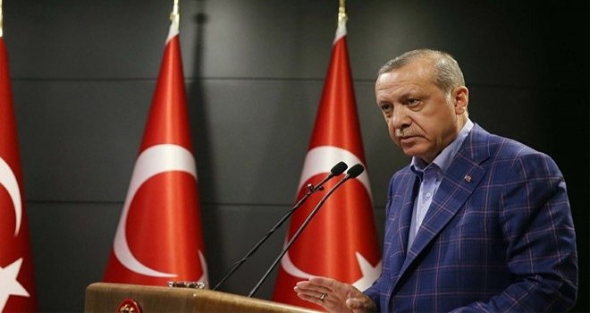  8. kez kaybettin, istifa et!