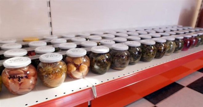 1065 ÇEŞİT PROBİYOTİKLİ TURŞU İLE REKORLAR KİTABINDA