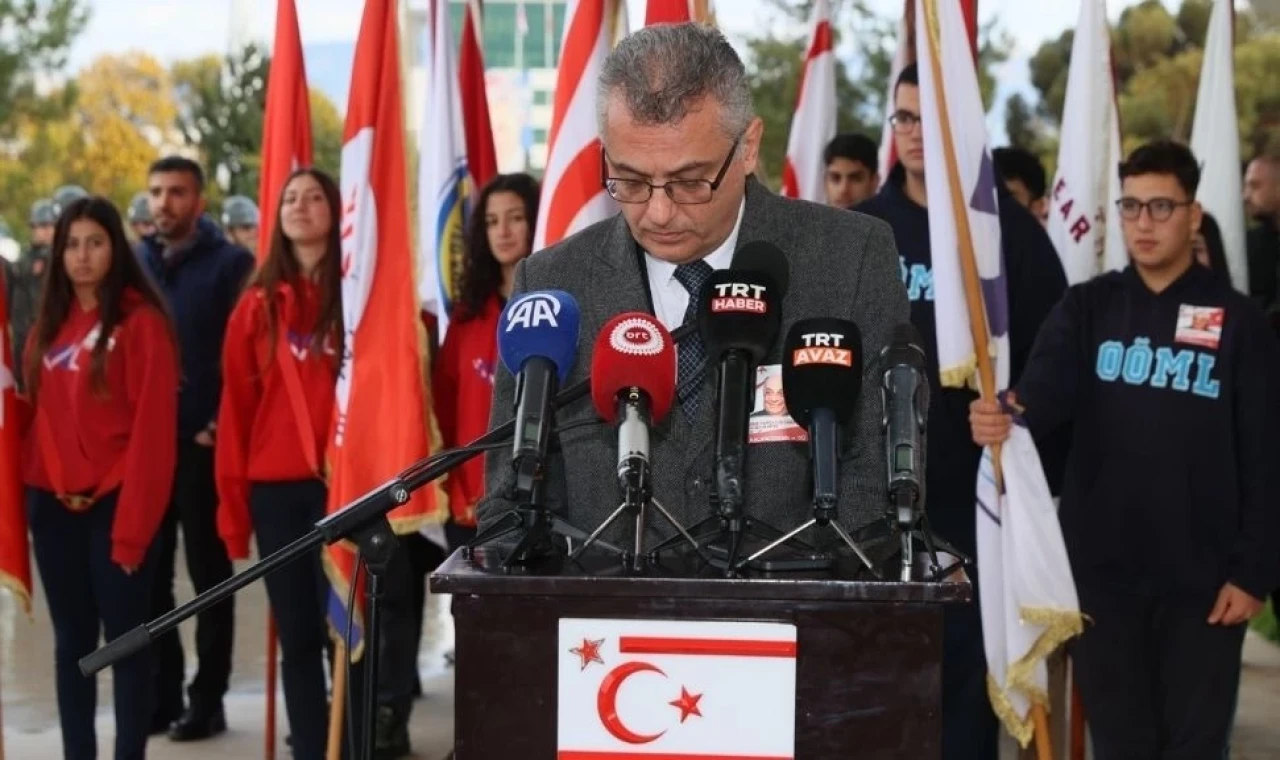 Denktaş'ın anma töreni: Yalnızca bir devlet adamını anmak için değil, bir adanmışlığı anmak için toplandık