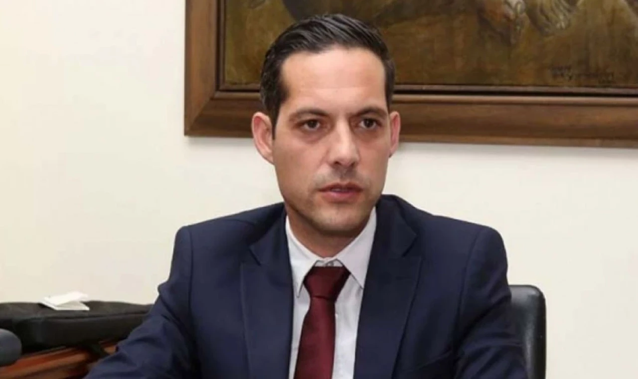 Rum Hükümet Sözcüsü: Erhürman'a müzakerelerin yeniden başlaması için yöntem önerisi sunacağız