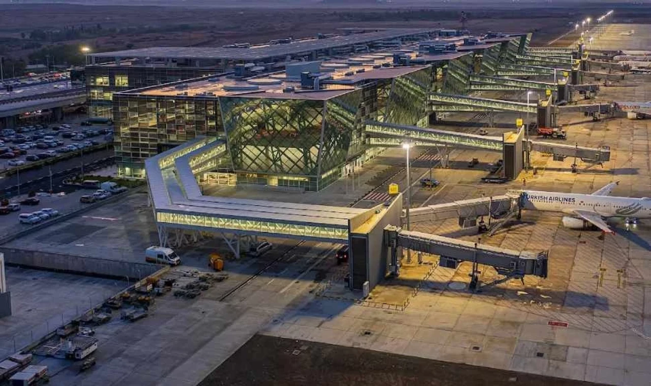 Bakanlar Kurulu, Ercan'daki grevi 60 gün erteledi