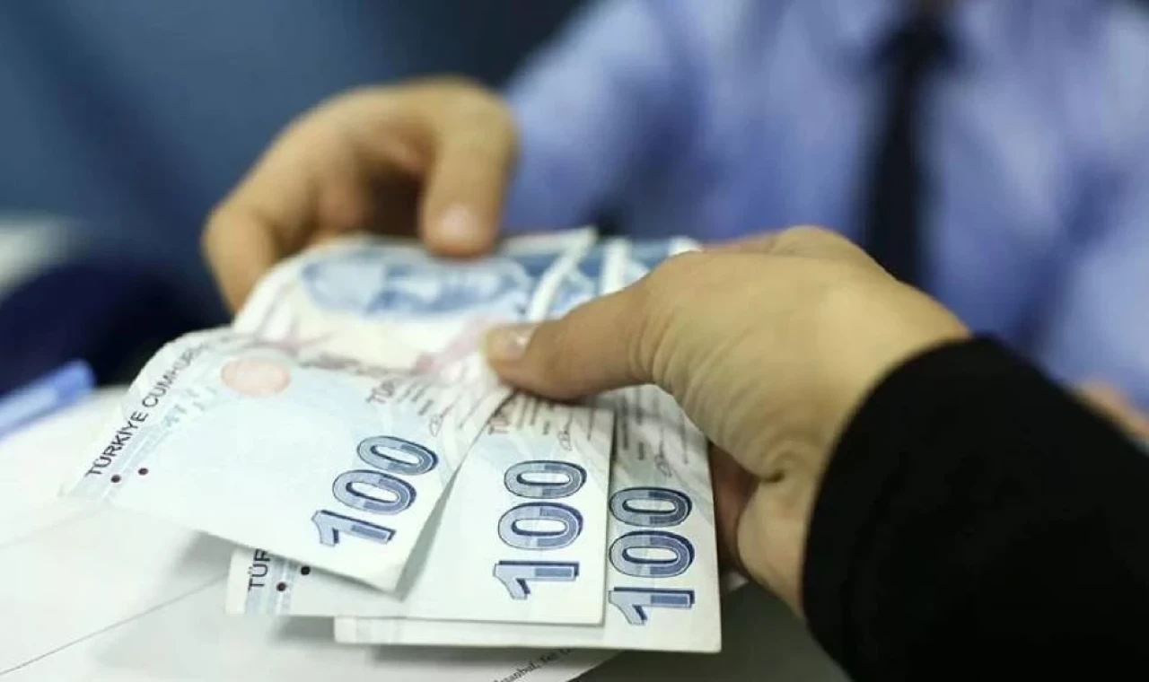 KTAMS: Dört kişilik bir ailenin açlık sınırı 38 bin 314 TL, yoksulluk sınırı 206 bin 656 TL