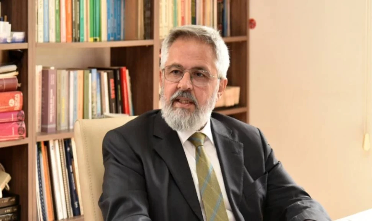 Raşit Pertev: Üslerin egemenliği bizi tehlikeye sokmamalı