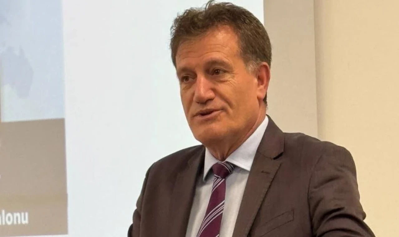 Arıklı'dan isim vermeden Erhürman'a övgü: Sussam gönül razı değil; harika bir konuşmaydı