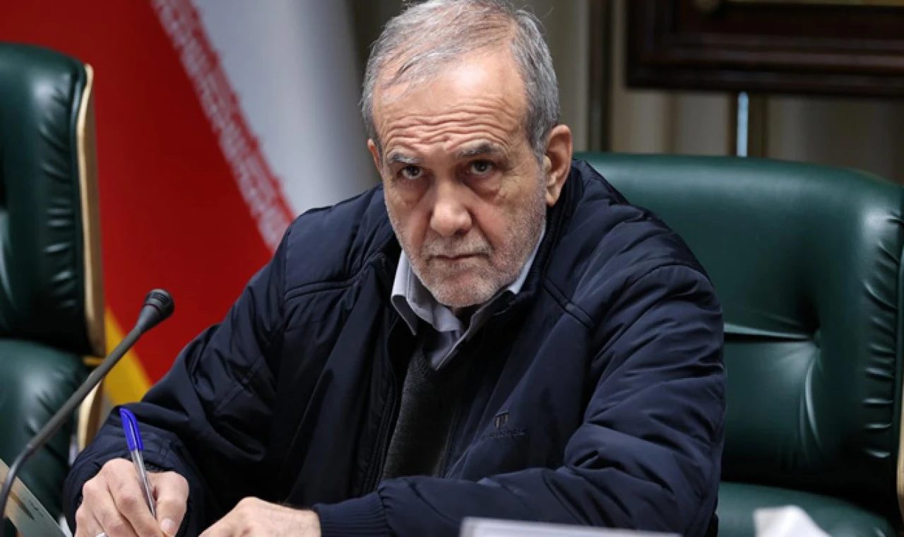 Pezeşkiyan “ABD maksimalist yaklaşımdan vazgeçerse anlaşmanın yolları bulunacaktır”