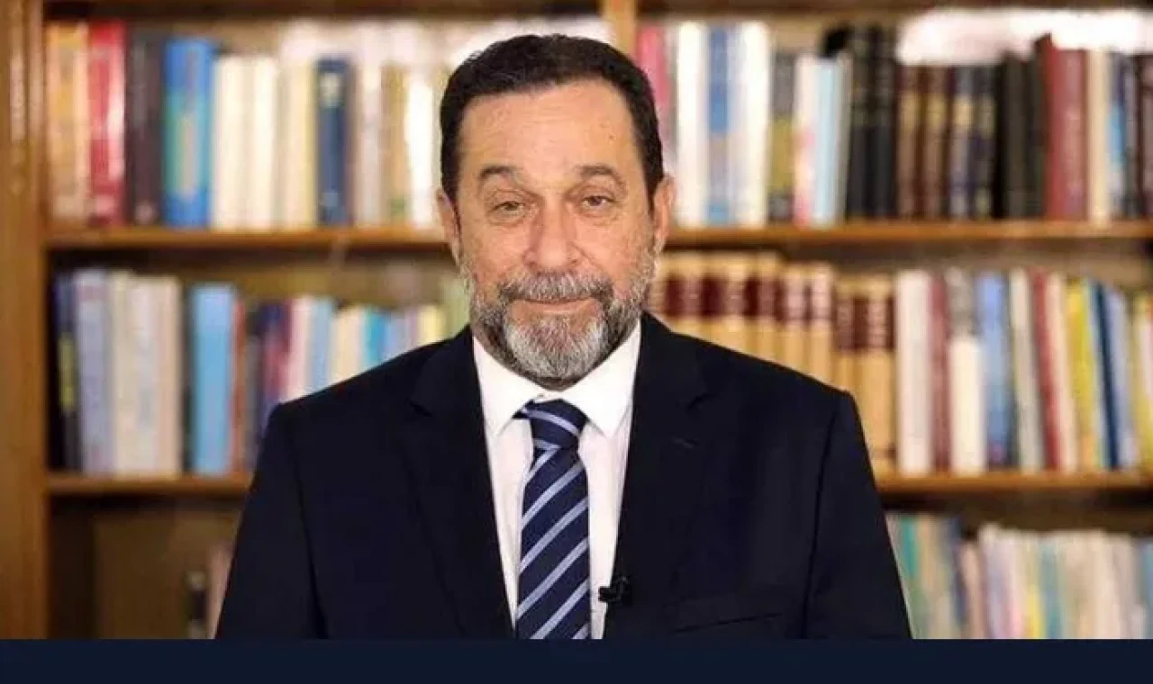 Denktaş "Ülke ekonomisi çıkmazda, kamunun mali yapısı çöktü"