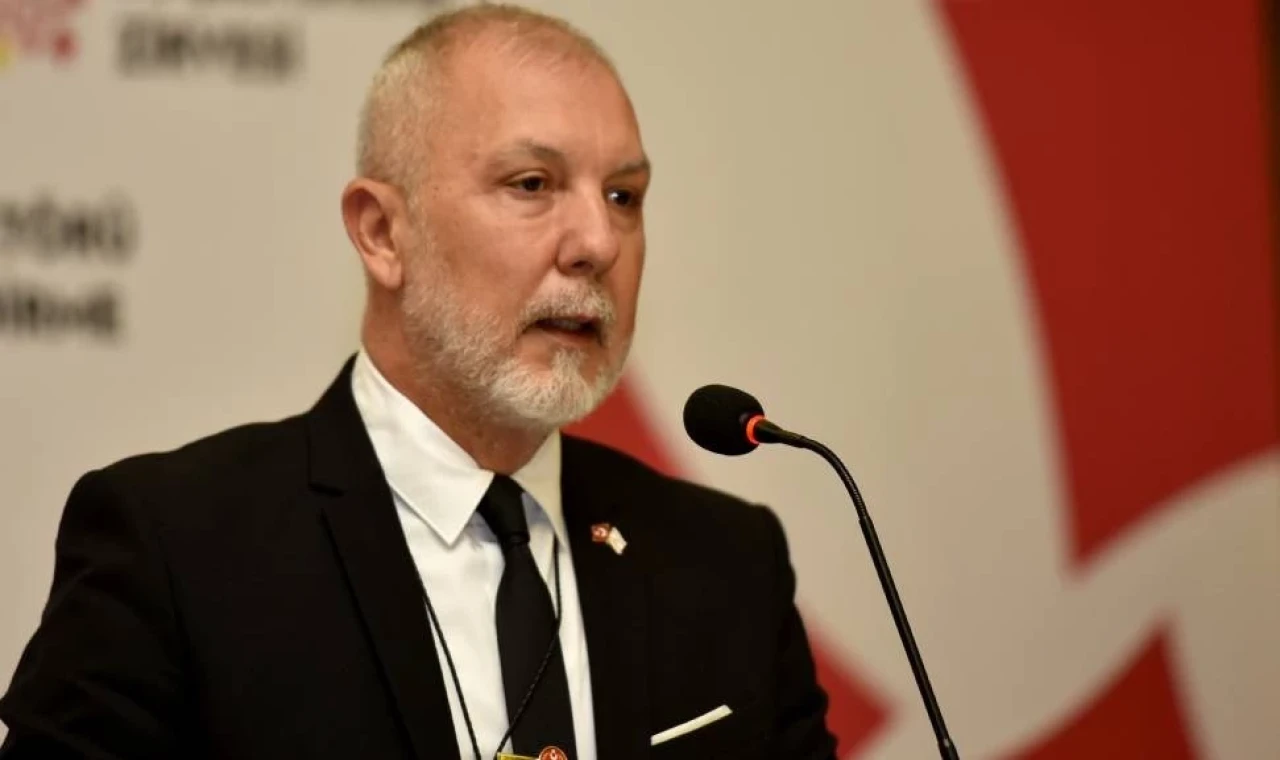 Serhat Akpınar'dan Milli Eğitim Bakanlığı'na çağrı: “Çocuk Güvenliği ve Öğretmen Uygunluk Sistemi" oluşturulmalı
