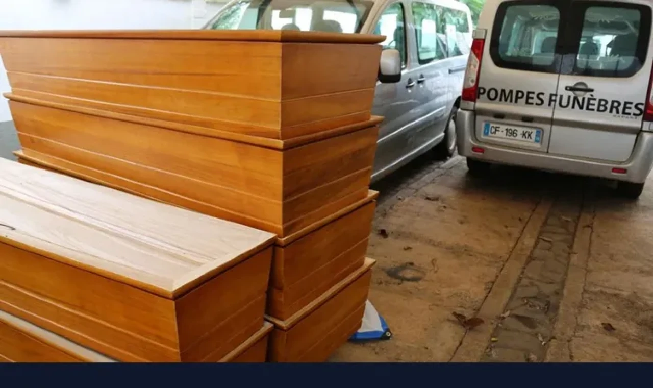 Paris'te sıcak hava felaketi: Cenaze salonları doldu
