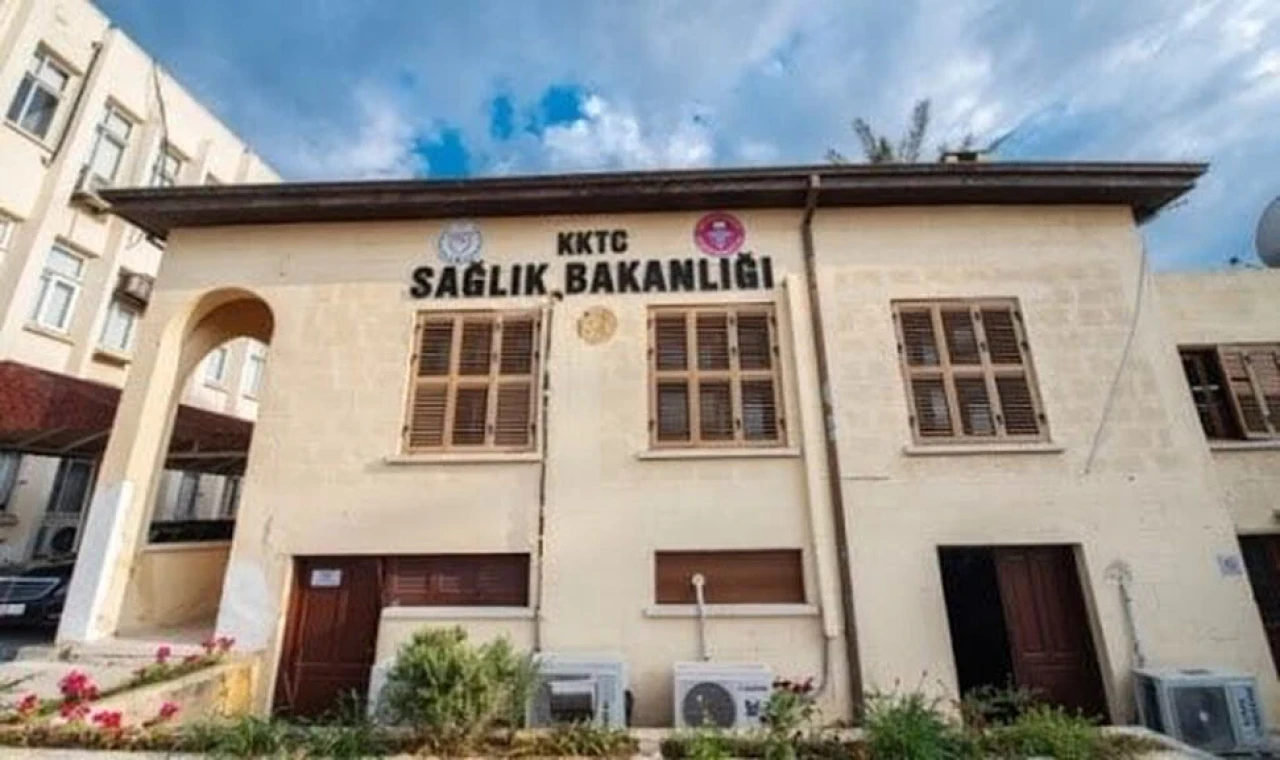 Sağlık Bakanlığı’ndan sahte randevu sitesi uyarısı