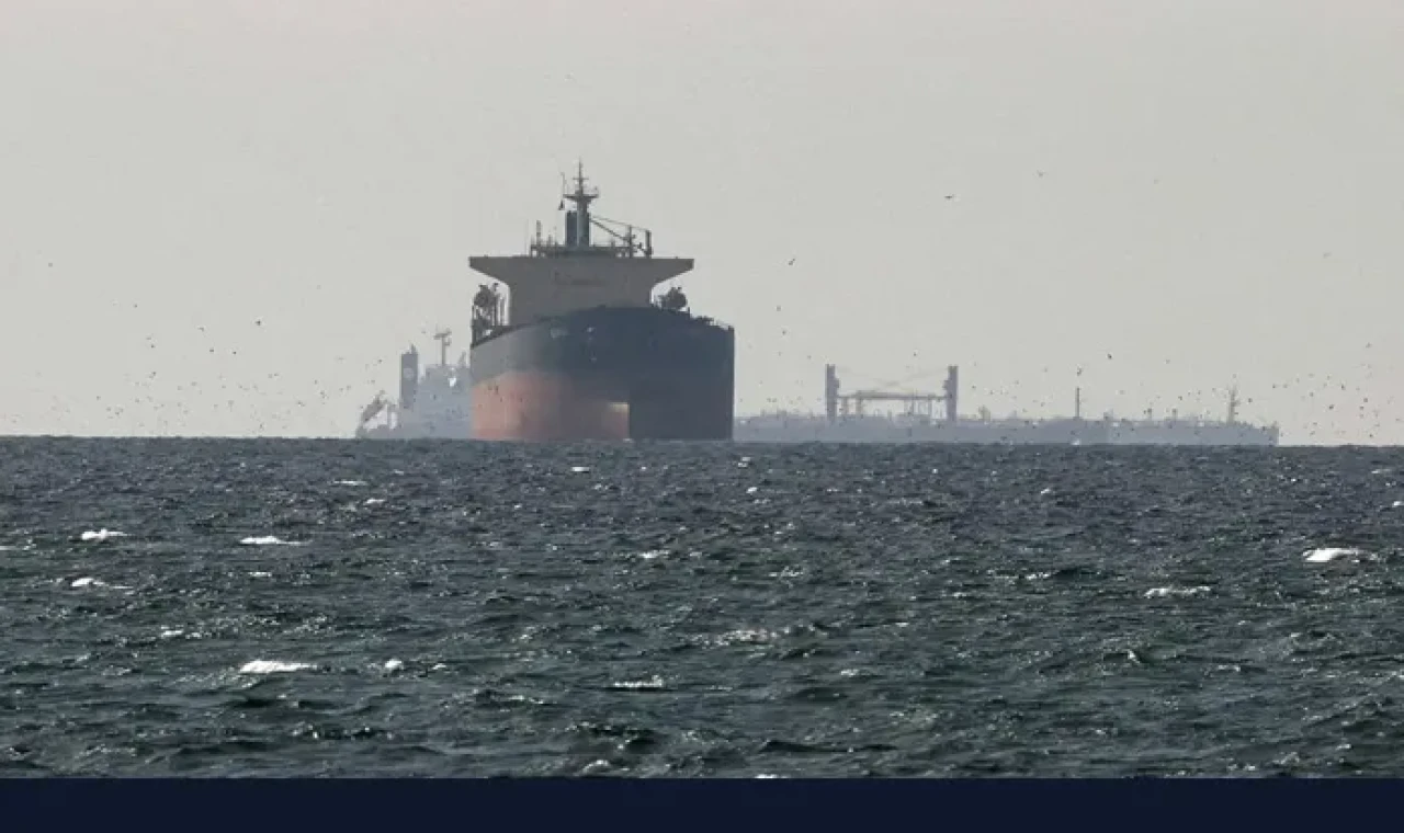ABD, İran'ın geçici lisansını iptal etti: Petrol fiyatı fırladı!