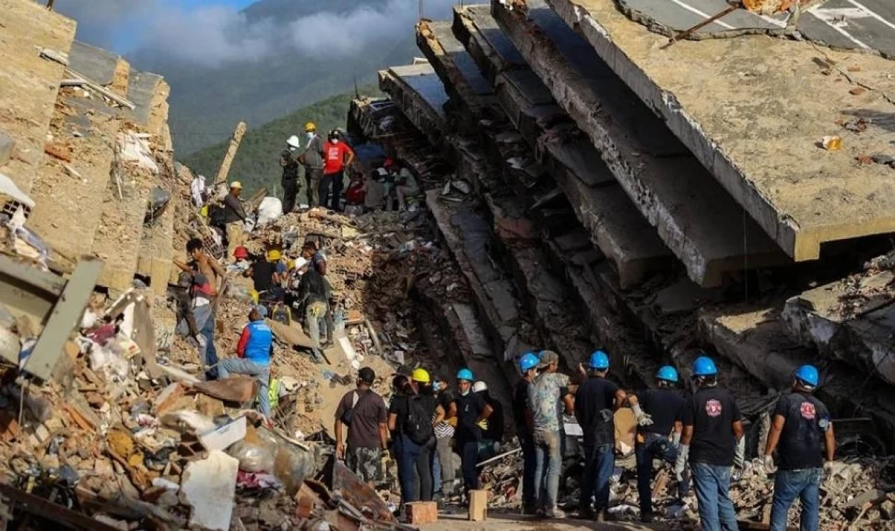 Venezuela'daki depremlerde hayatını kaybedenlerin sayısı 4 bin 829'a yükseldi