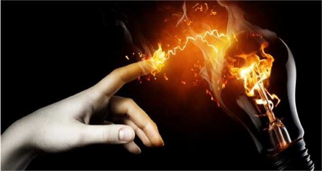 22 yaşındaki genci elektrik çarptı...