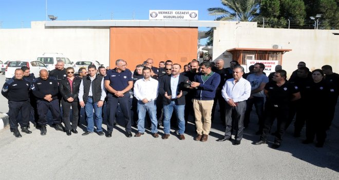 3 ÖRGÜTÜN CEZAEVİNDE BAŞLATTIĞI GREV BUGÜN DE SÜRÜYOR