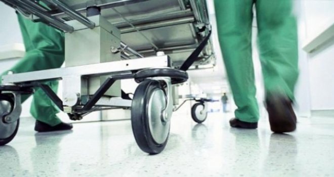 3.KATTAN DÜŞEREK HAYATINI KAYBETTİ