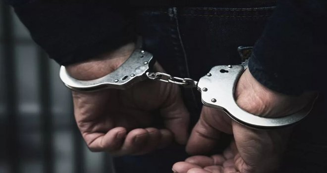 73 Yaşındaki dede, uyuşturucu alırken yakalandı!