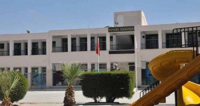 9 Eylül İlkokulu’nda 12 öğrenci ve 7 öğretmenin testi pozitif