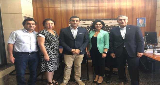 AB ÜLKELERİNDE ÖĞRENİM GÖREN ÖĞRENCİLER İÇİN” AB YETKİLİLERİYLE GÖRÜŞTÜ