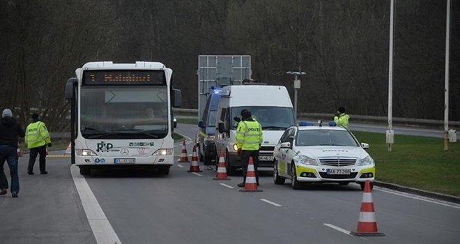 AB, YENİ SCHENGEN KONTROL SİSTEMİNİ ONAYLADI