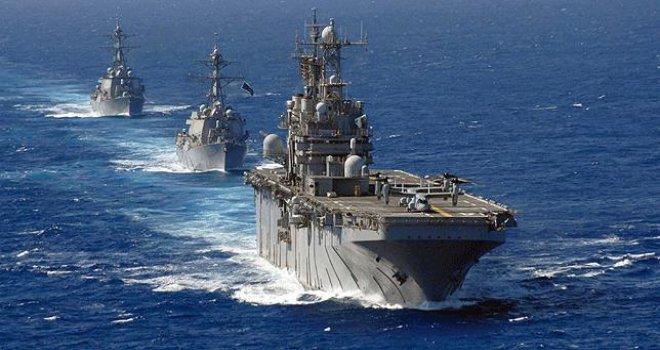 ABD donanması Kıbrıs açıklarına demir attı...