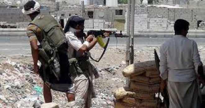 ADEN'DE ÇATIŞMALAR YENİDEN BAŞLADI