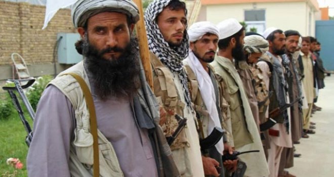 AFGANİSTAN'DA 60 TALİBAN ÜYESİ TESLİM OLDU