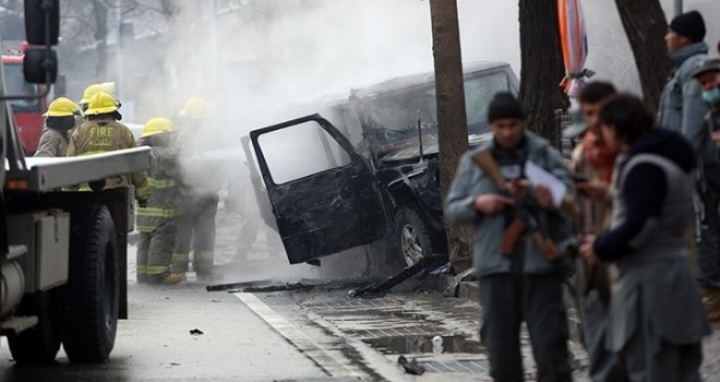 AFGANİSTAN'DA BOMBALI SALDIRI: 6 POLİS ÖLDÜ