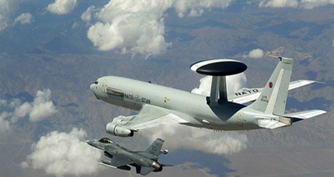 Afganistan’da Nato uçakları sivilleri vurdu