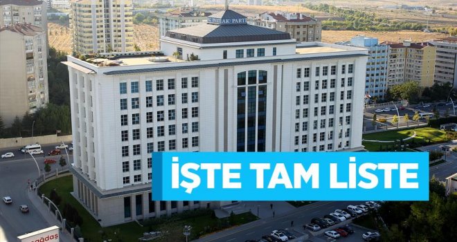 AK Parti aday listesini YSK'ye sundu.