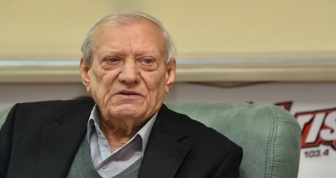 Akay Cemal, Dr. Küçük’ü anlattı…