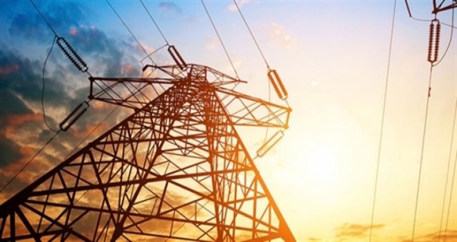AKDENİZ KÖYÜNDE BAZI BÖLGELERE YARIN 7 SAAT ELEKTRİK VERİLEMEYECEK