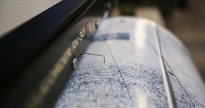 Akdeniz’de 4 ve 4,9 büyüklüğünde iki deprem