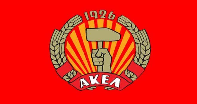 AKEL, Anastasiadis'e yönelik saldırıya geçti