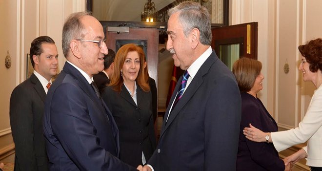 Akıncı Birleşik Krallık Parlamentosu’nda KKTC Dostluk Grubu’nun düzenlediği toplantıda konuşma yaptı
