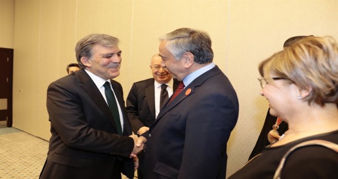 AKINCI, CUMHURBAŞKANLARI ONURUNA VERİLEN YEMEĞE KATILDI.