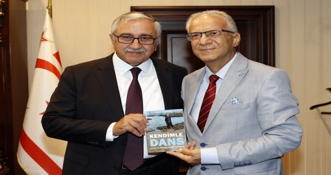 AKINCI, EMEKLİ BÜROKRAT, YAZAR LEVENT DİRENÇAY’I KABUL EDEREK GÖRÜŞTÜ