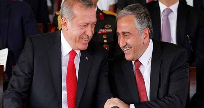 AKINCI, ERDOĞAN’I TEBRİK ETTİ
