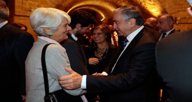 AKINCI, GÜNEY KIBRIS’TA DİMİTRİADİS İLE İLGİLİ KİTAP TANITIMINA KATILDI