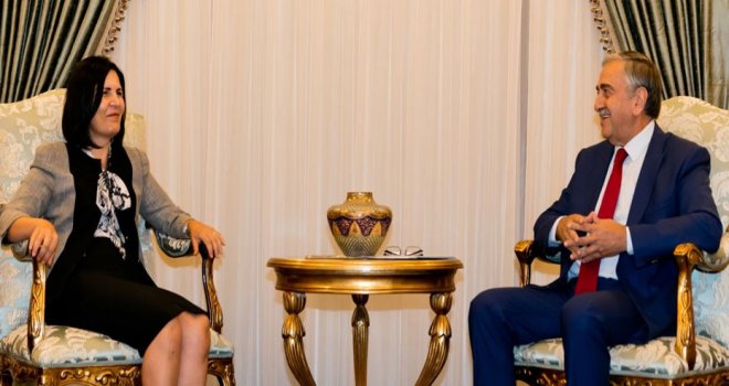 Akıncı Meclis Başkanı Siber ile görüştü