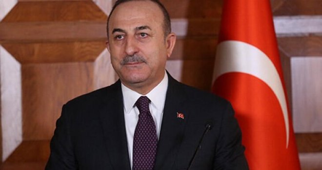 “Akıncı seçim zamanı Türkiye’yi malzeme etmeye çalışıyor”