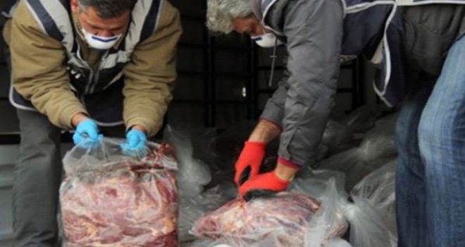 AKINCILAR'DA 1 TON KAÇAK ET ELE GEÇİRİLDİ