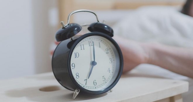 Alarmı ertelemek uyku getiriyor