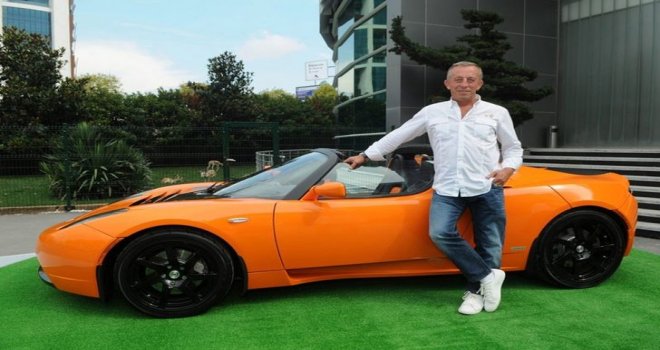 Ali Ağaoğlu 700 bin liralık doluya tutulmuş