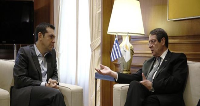 Anastasiades –Tsipras görüşmesi Kıbrıs sorununa odaklandı