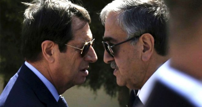 ANASTASİADİS AKINCI'YI ARAYARAK 'GEÇMİŞ OLSUN' DEDİ, YARDIM ÖNERDİ