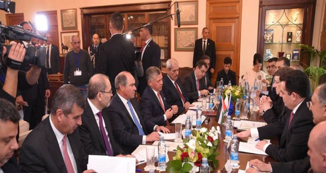 Anastasiadis, Çipras ve Abdullah üçlü zirvede buluştu