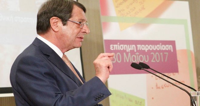 Anastasiadis Eide'nin açıklamalarını kabul edilemez buldu