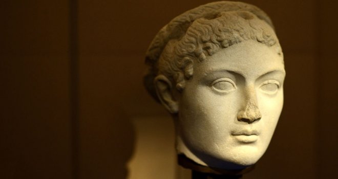 Antik Mısır'ın efsanevi kraliçesi Kleopatra'nın parfümü 'yeniden üretildi'