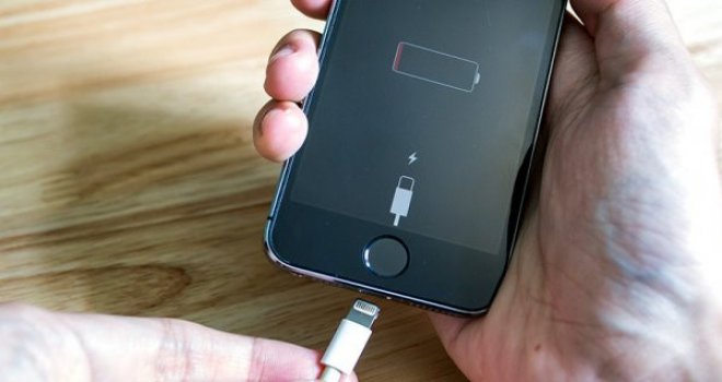 Apple’dan batarya değişimi yasağı açıklaması