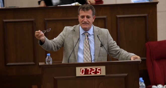 Arıklı: İnsanları evinde tutarsanız onların karınlarını doyurmak zorundasınız